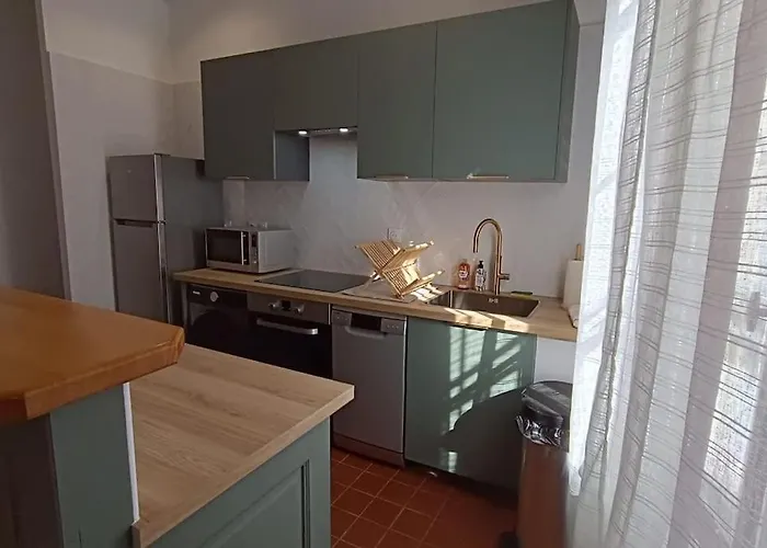 Hypercentre, Coquet En Rez-de-chaussée Appartement