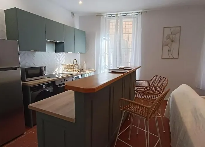 Appartement Hypercentre, Coquet En Rez-de-chaussée *